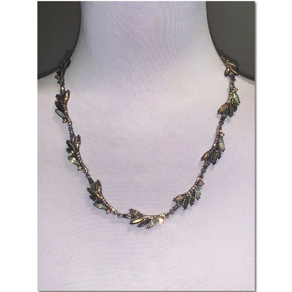 Simply Vera Vera Wang Jewelry - Simply Vera Vera Wang Crystal and Rhinestone Cluster Statement Necklace NWT